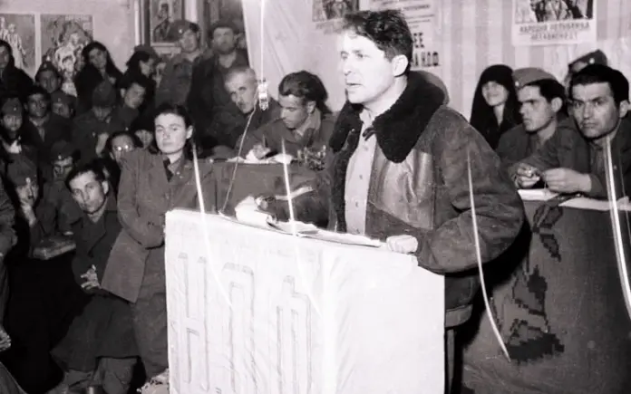 Το ντοκιμαντέρ για τον Νίκο Ζαχαριάδη που τον παρουσιάζει ως μάρτυρα του κομμουνισμού