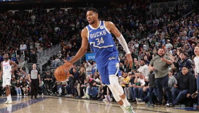 Ο Γιάννης Αντετοκούνμπο προσπάθησε να κάνει το αδύνατο δυνατό, αλλά οι Μπακς δεν κατάφεραν να αποφύγουν την ήττα με 105-121 από τους Θάντερ στο Μιλγουόκι