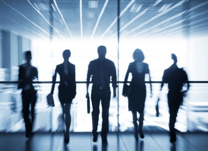 8 στους 10 εργαζόμενους επιθυμούν συλλογικές συμβάσεις - Τι αποκαλύπτει έρευνα της ΓΣΕΕ