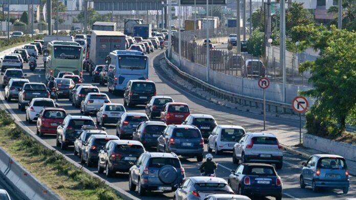 kifisos_troxaio_xr Ελαφρύς τραυματισμός σε τροχαίο ατύχημα στον Κηφισό, κοντά στον Ρέντη