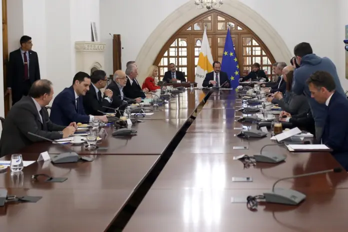 Στη Γενεύη ξεκίνησε η εργασιακή συνάντηση για το Κυπριακό ζήτημα