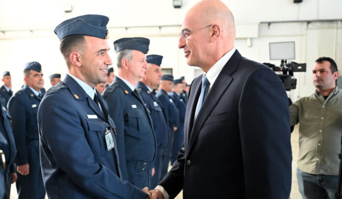 Σημαντικές αυξήσεις μισθών για στρατιωτικούς: Λεπτομέρειες για το πότε και πώς θα εφαρμοστούν