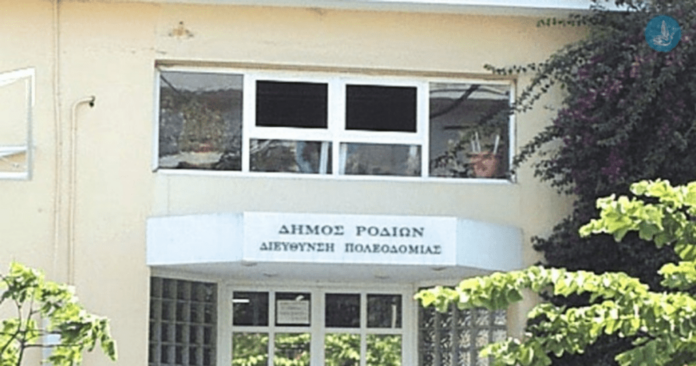 Μια εκτεταμένη επιχείρηση της υπηρεσίας Εσωτερικών Υποθέσεων της Ελληνικής Αστυνομίας βρίσκεται σε εξέλιξη από τις πρωινές ώρες στο νησί της Ρόδου.