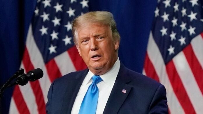 Αναταραχή στις αγορές μετά τη φορολόγηση των εισαγωγικών αυτοκινήτων από τον Τραμπ