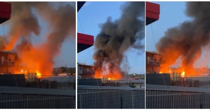 Πυρκαγιά σε αποθηκευτικό χώρο σκαφών στη Βάρη – Τρία πλοιάρια καταστράφηκαν