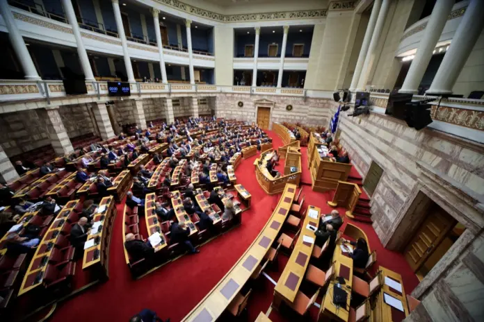 Σε εξέλιξη η συνεδρίαση της προανακριτικής επιτροπής για την άμεση παραπομπή του Τριαντόπουλου στο Δικαστικό Συμβούλιο Σε εξέλιξη η συνεδρίαση της προανακριτικής επιτροπής για την άμεση παραπομπή του Τριαντόπουλου στο Δικαστικό Συμβούλιο