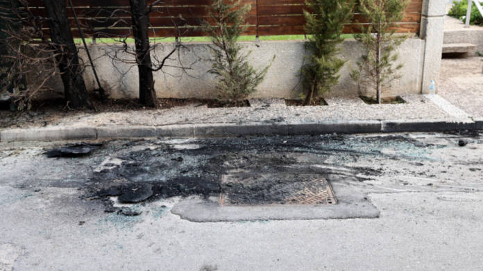 Ομάδα αναρχικών «Φράξια Προβοκατόρων» ομολόγησε την εμπρηστική επίθεση στην κατοικία της Κλάπα
